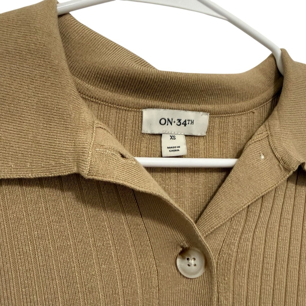 Women's Tan Ribbed Button-Up Top - Picture 2 of 3